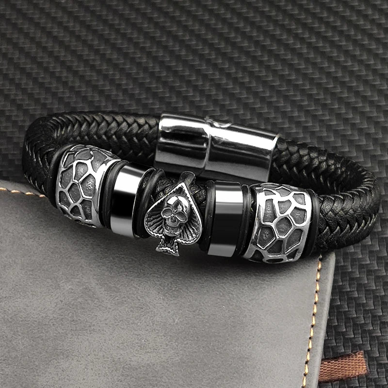 Pulseira de Couro Skull Sword