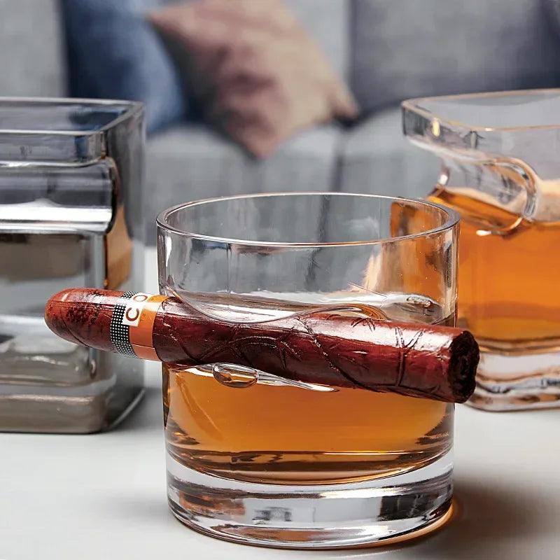 Copo de Whisky com Suporte Para Charuto - Mafie